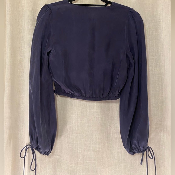 J.O.A navy blue silk crop blouse with side zip - size S - NWT - Picture 8 of 10